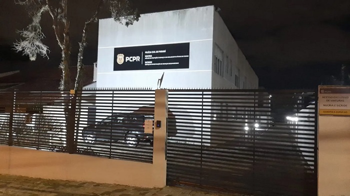 Funcionário vai preso ao ser flagrado estuprando crianças no banheiro de mercado