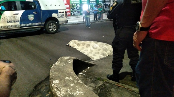 ‘Flanelinha’ é assassinado no bairro Parque Dez em Manaus