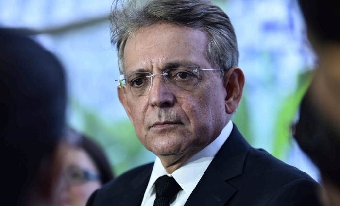 Diário Oficial publica exoneração de Pauderney Avelino