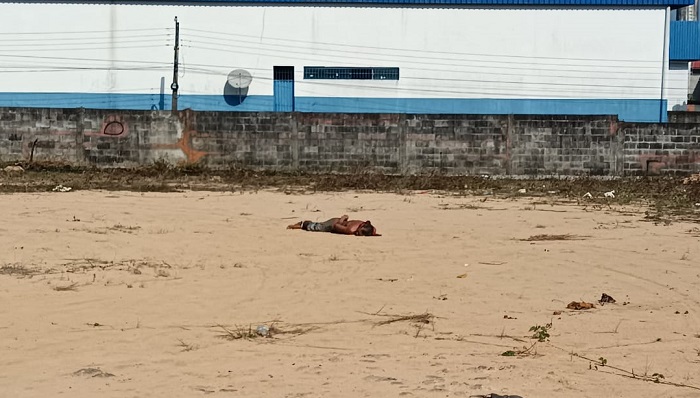 Homem é encontrado morto com os pés amarrados no bairro Santa Etelvina