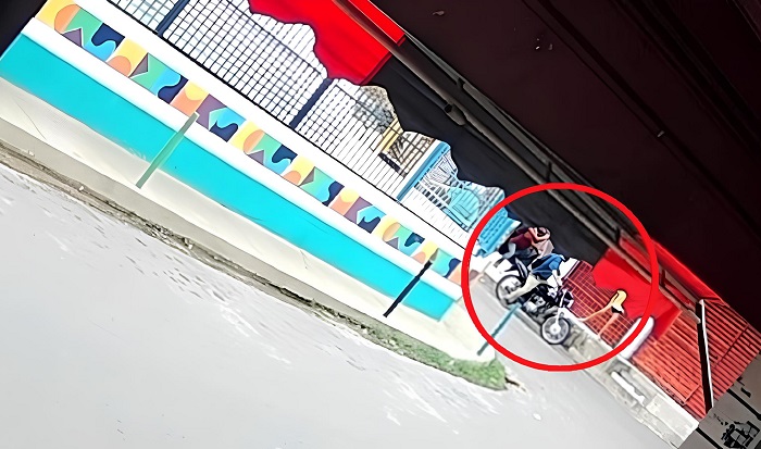 Dupla tenta sequestrar criança sentada em calçada de rua em Manaus