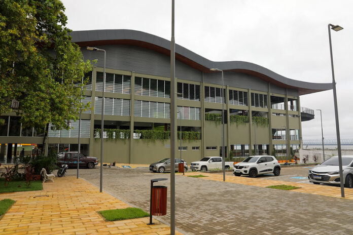 53626922762_243b0db357_c