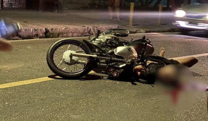 Motociclista morre ao ser atropelado por ônibus após desviar de carro em Manaus3