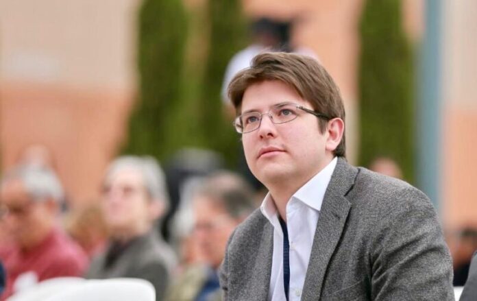 Morre Miguel Uribe, pré-candidato à presidência da Colômbia